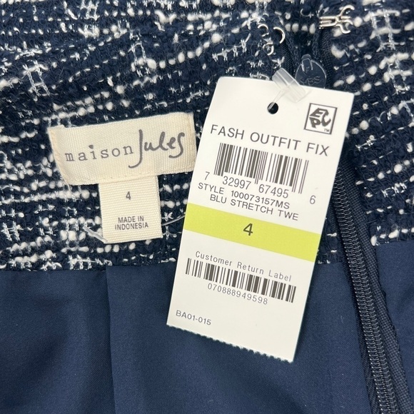 NWT Maison Jules Blue White Stretch Twill Lined Mini Skirt Size 4 Women’s - Picture 2 of 6